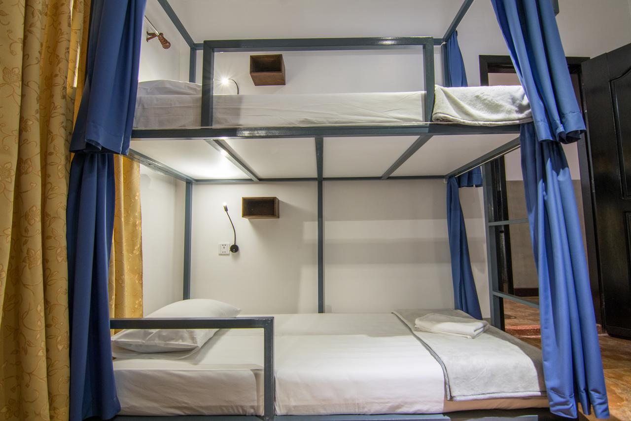 Bokre Angkor Hostel Сиемрип Экстерьер фото