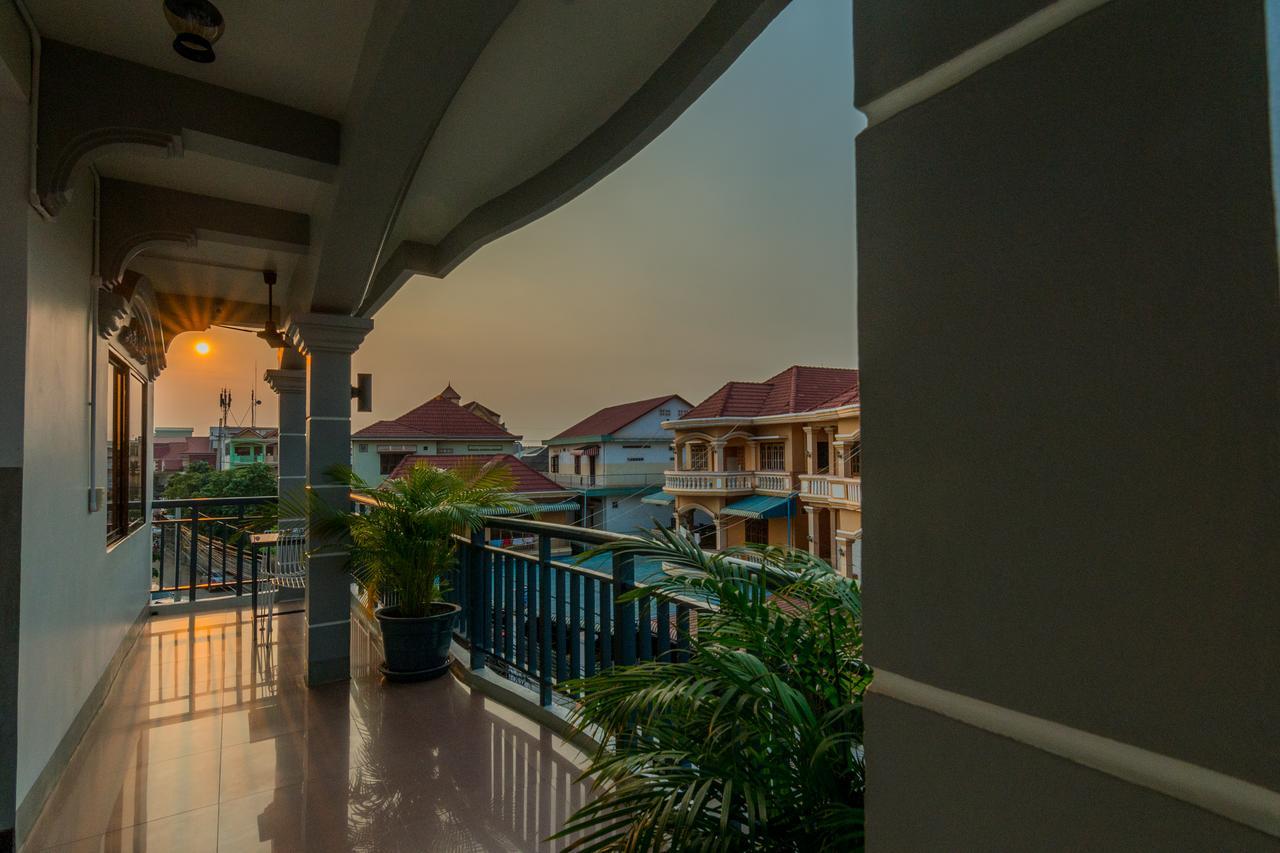 Bokre Angkor Hostel Сиемрип Экстерьер фото