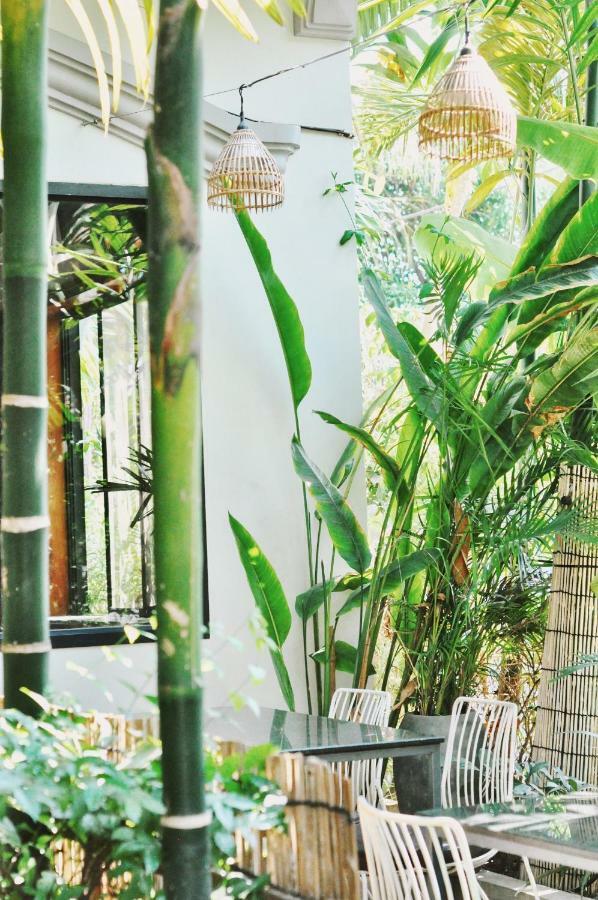 Bokre Angkor Hostel Сиемрип Экстерьер фото